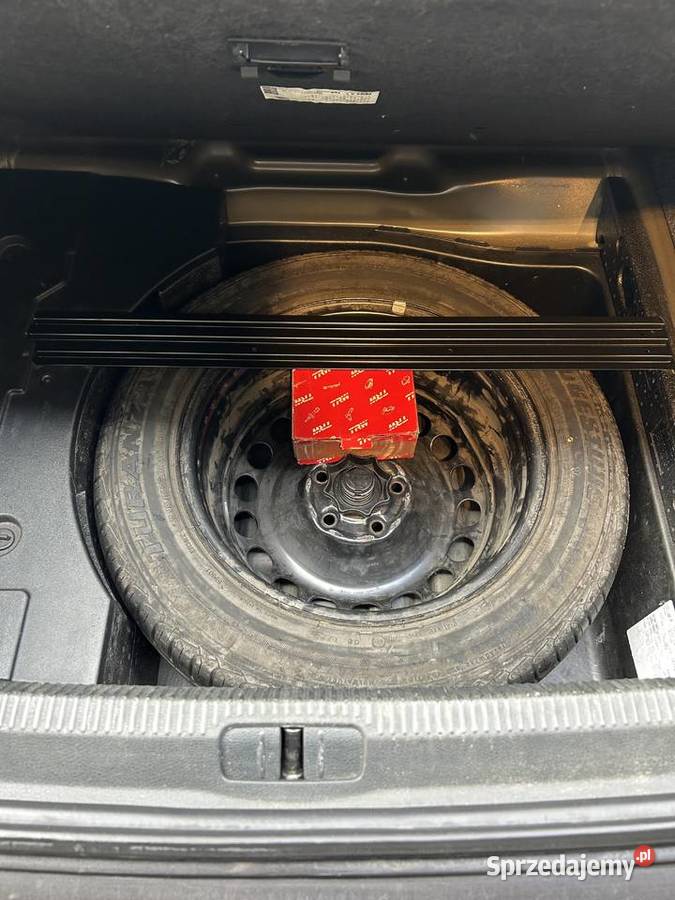 Volkswagen Passat B6 20 TDI 2007 światła przeciwmgielne Komorniki