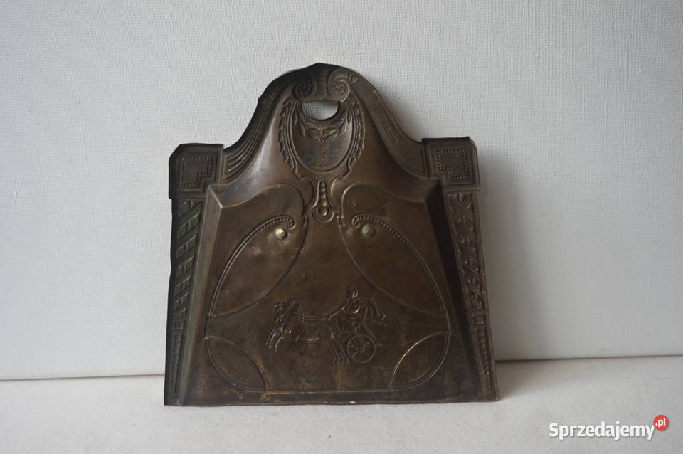 Stara szufelka do higieny stołu