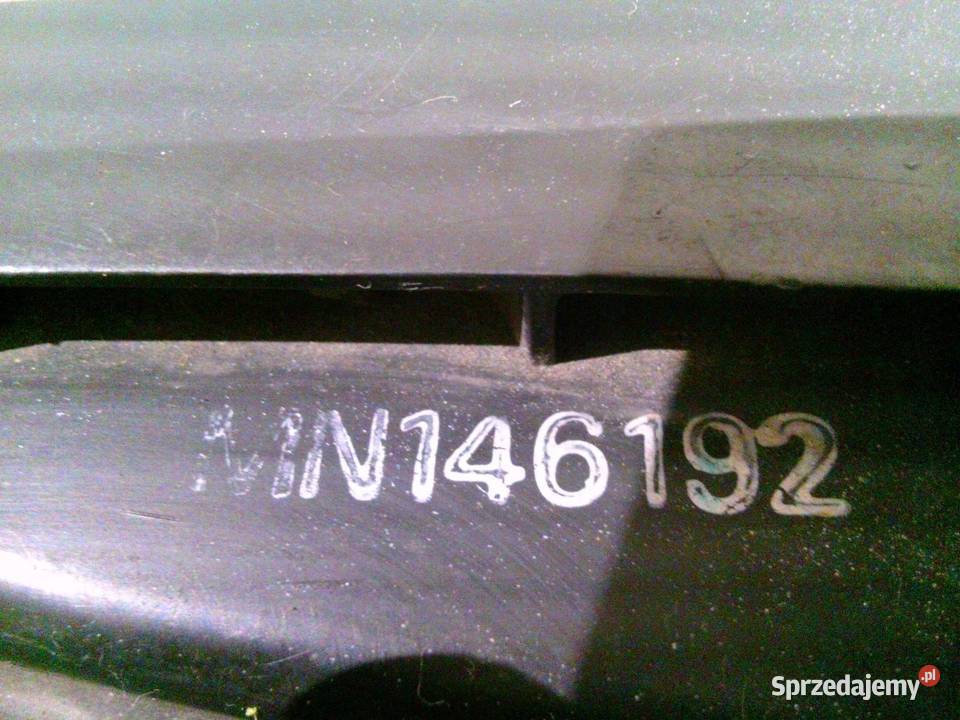 MITSUBISHI L200 07r lampa prawa przód MN146192 sprzedam