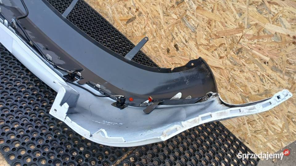 RENAULT MEGANE III HB ZDERZAK TYŁ PDC OV369 osobowe Zbierkowo