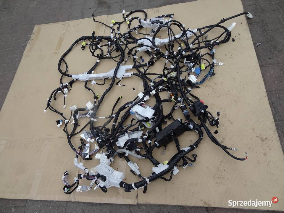 WIĄZKA INSTALACJA WNĘTRZA COROLLA E21 20 HYBRYDA