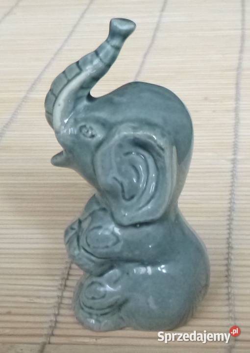 Ceramiczny słonik z podniesioną trąbą odcienie szarości Warszawa