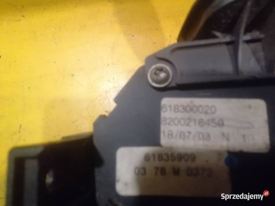 przełączniki pająk 8200216450 Renault Megane 2 osobowe łódzkie Piotrków Trybunalski sprzedam