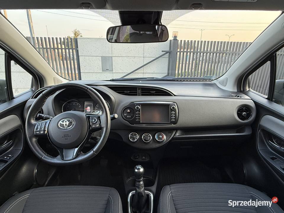 Toyota Yaris 15 Gaz 2019 manualna Yaris Białystok