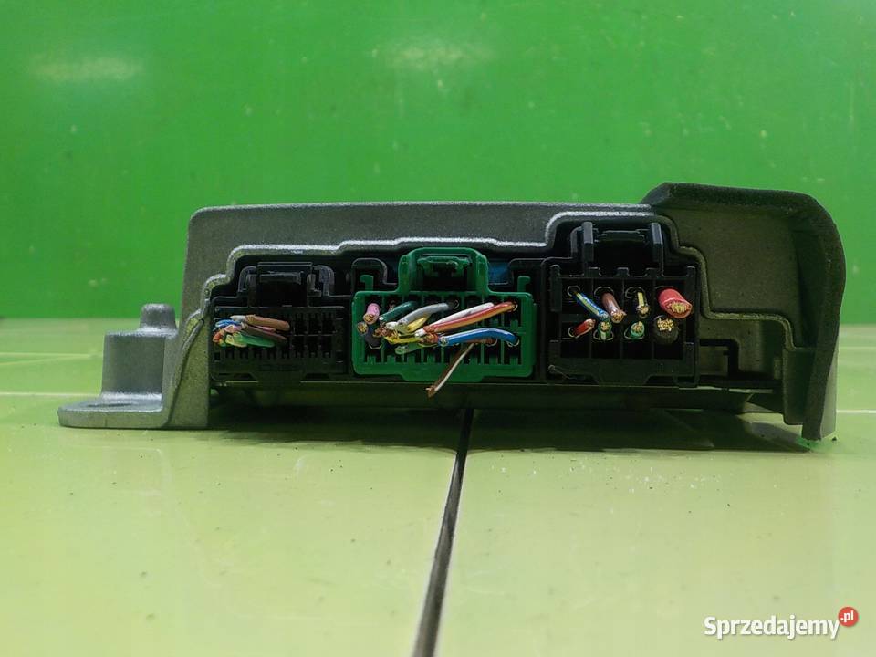 MAZDA 6 GJ III 22 D AUT 13r SEDAN 4D wzmacniacz Sprzęt audio fabryczny Suków