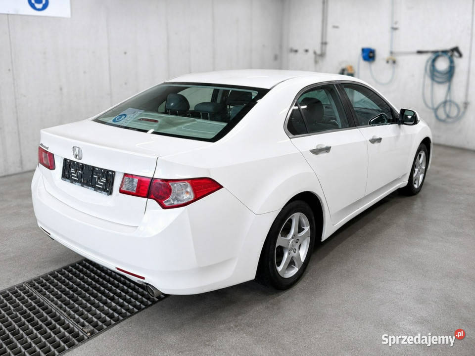 Honda Accord VIII 2008 235000km Sadlno