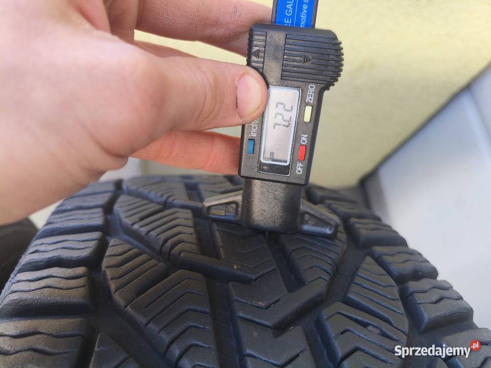 4 Opony zimowe KOMPLET PIRELLI 2156017 R17 75mm podkarpackie