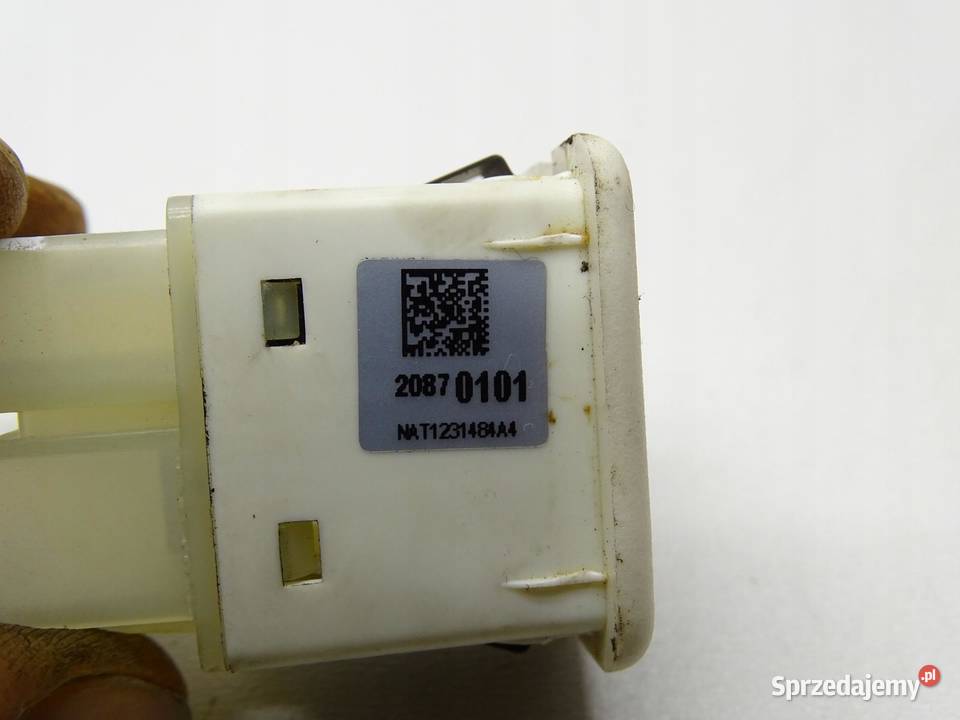 GNIAZDO WEJŚCIE PORT AUX USB OPEL ANTARA LIFT osobowe