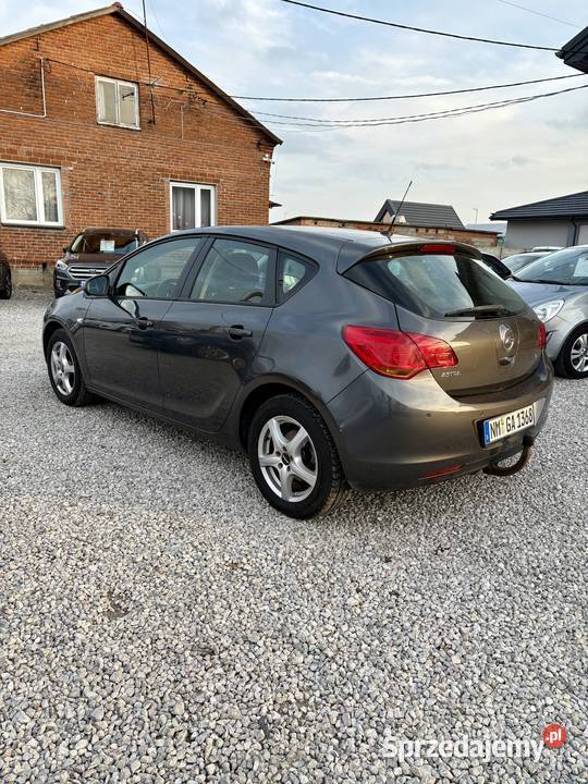 Opel Astra J 16 Benzyna Samochody osobowe Soszyce
