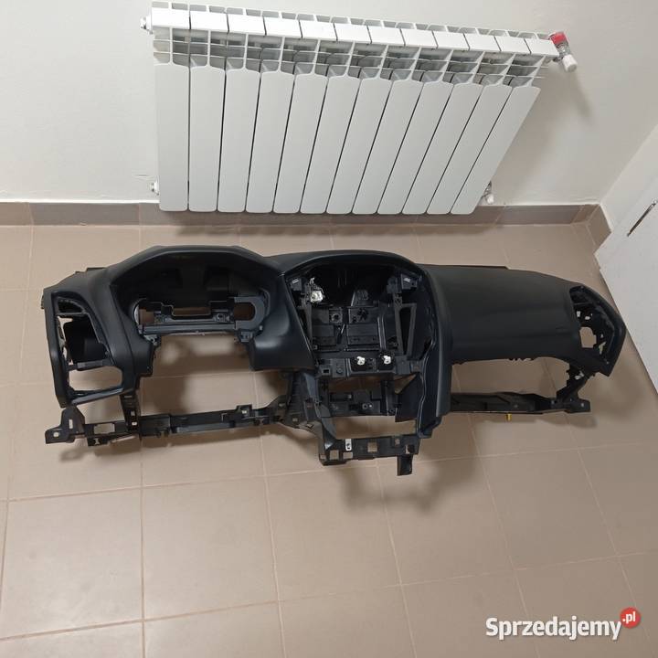 Sprzedam deskę rozdzielczą konsole ford focus