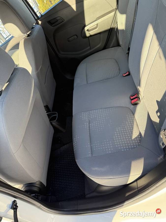 Chevrolet Aveo 2012 Niski przebieg Rok produkcji 2012 Brudzeń Duży sprzedam