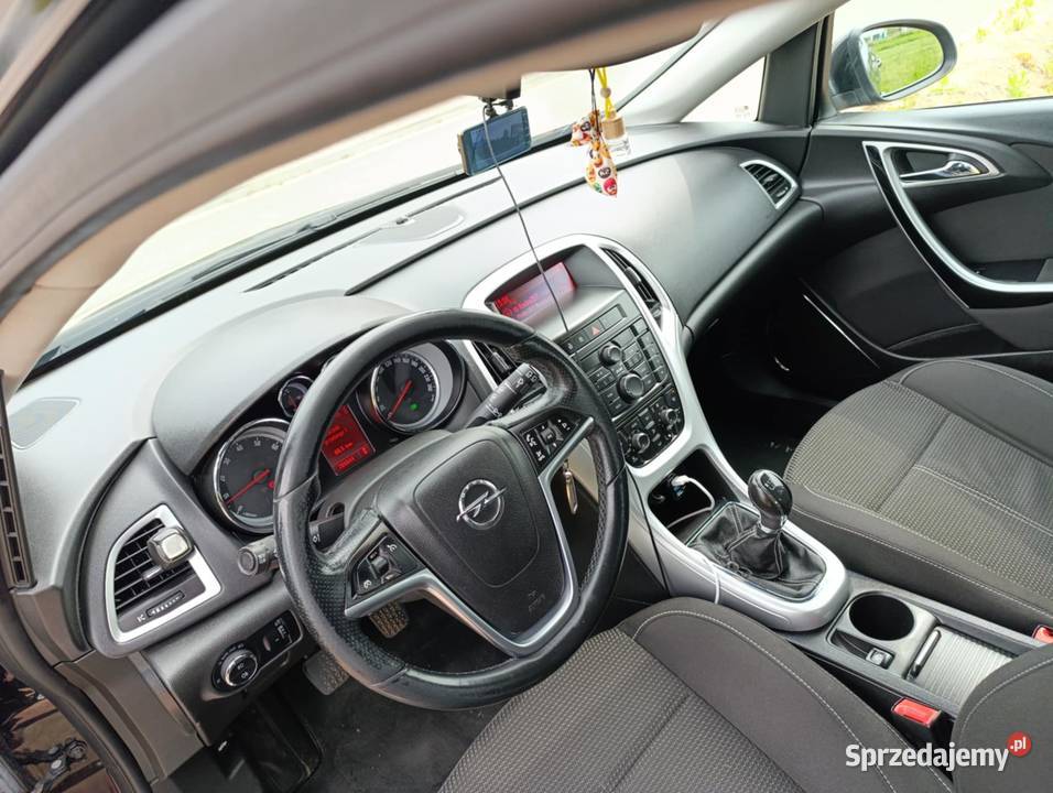 Sprzedam Opel Astra J 16 Turbo 180 LPG 2010 czarny Skierniewice