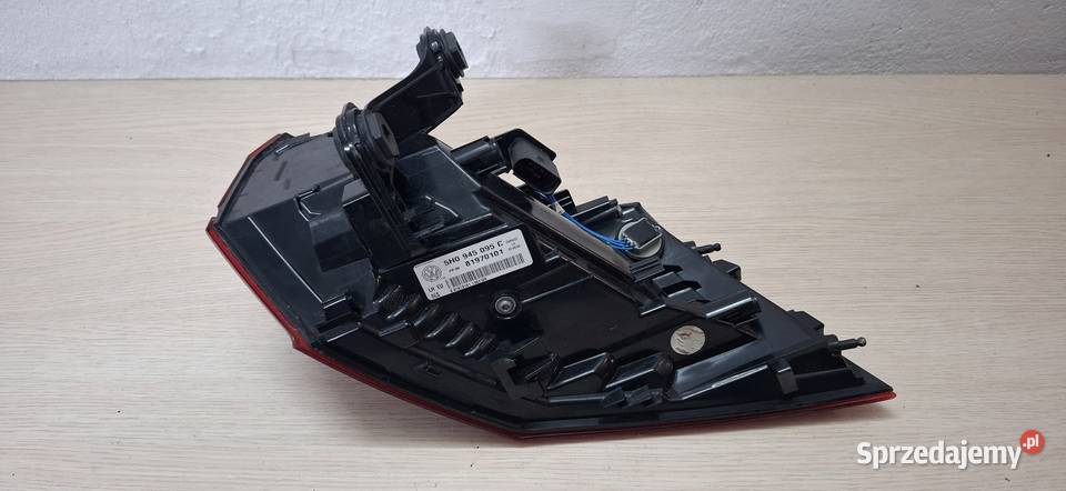 Lampa Tył VW GOLF VIII Sandomierz sprzedam