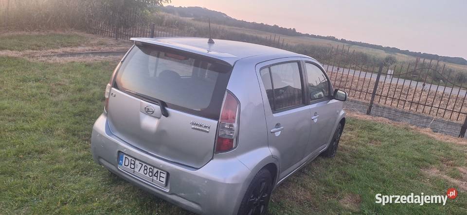 daihatsu sirion ZAMIANA 13 benzyna KLIMA manualna