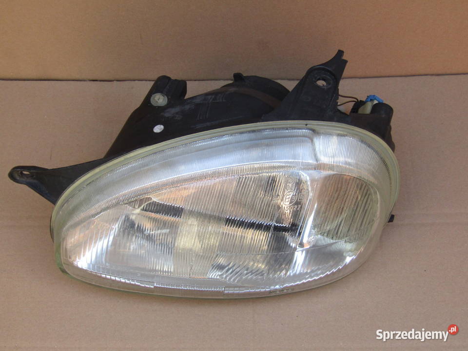 LAMPA PRZEDNIA LEWA OPEL CORSA B TYCZAMIENNIK łódzkie