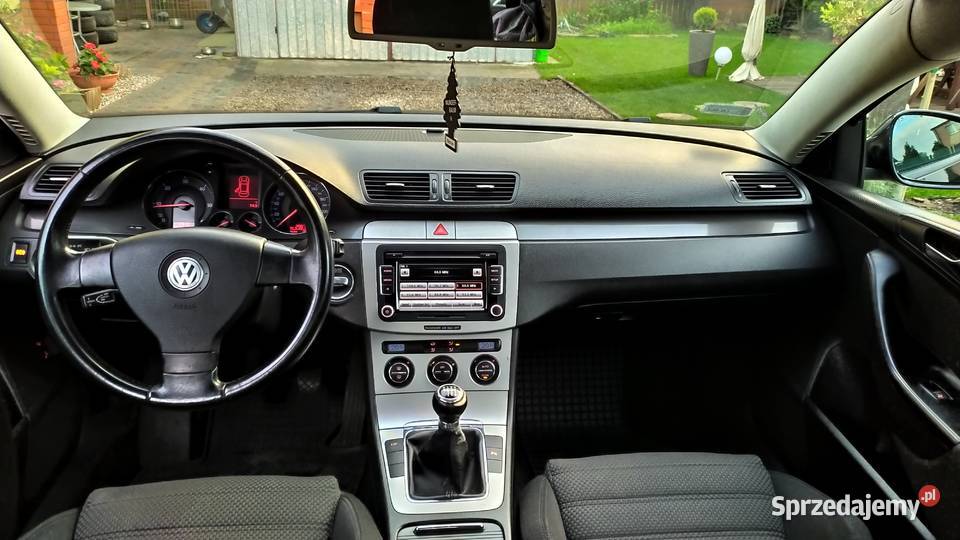 Volkswagen Passat B6 20TDI Bez Korozji Sport Alu Rok produkcji 2005 Passat Passat