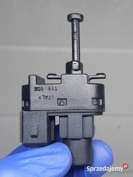 WŁĄCZNIK ŚWIATEŁ STOP FORD COUGAR MONDEO FOCUS osobowe Mielęcin sprzedam
