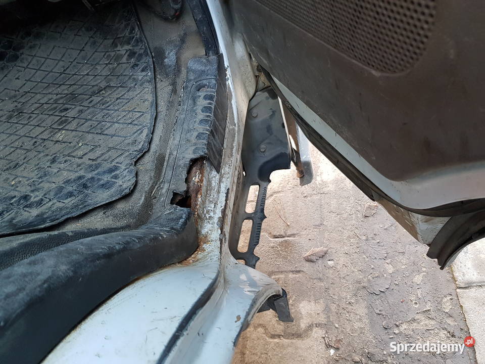 Syndyk sprzeda RENAULT MAXITY 14035 WA 74008 P39 nie