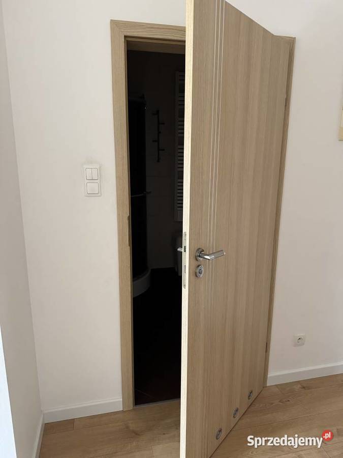 drzwi wewnętrzne łazienkowe 80 prawe z Gdańsk sprzedam