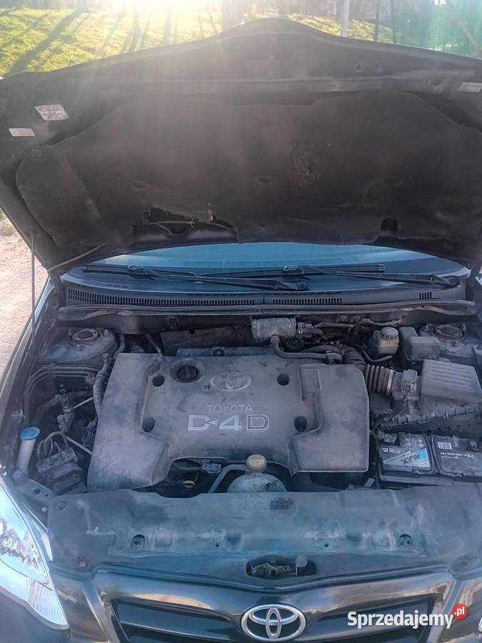 Toyota corolla 20 d4d 116 czarna sprawna 5 drzwi Kielce sprzedam