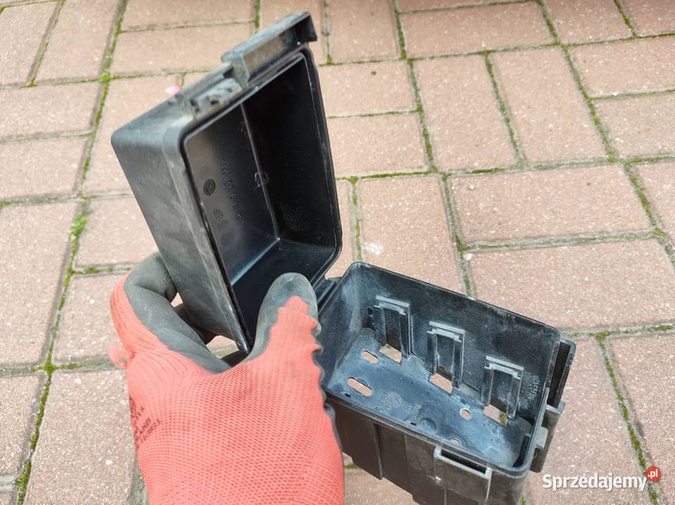 Rezonator filtra powietrza BMW E38 puszka Chodzież