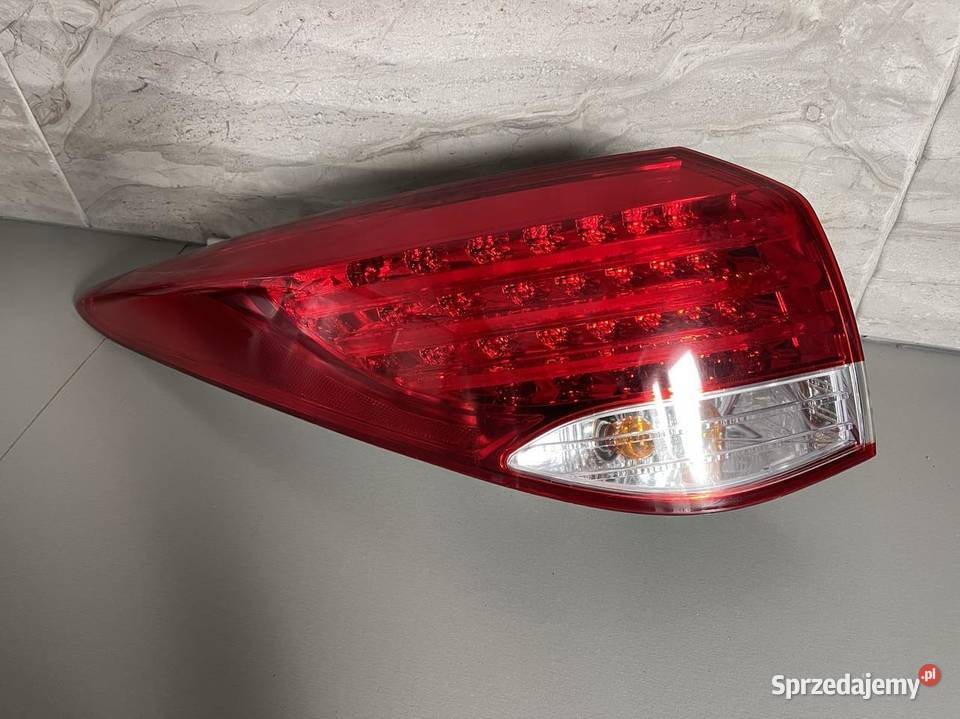 HYUNDAI I40 LEWA LAMPA TYŁ KOMBI LED Ostroróg