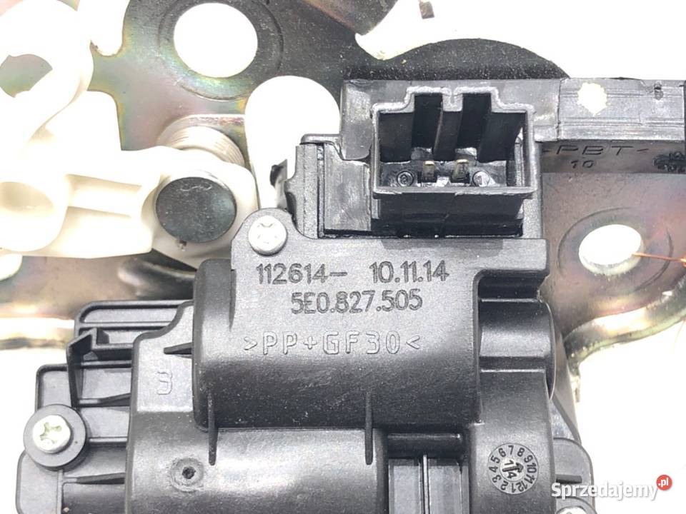 ZAMEK KLAPY TYŁ SKODA OCTAVIA III Kombi osobowe