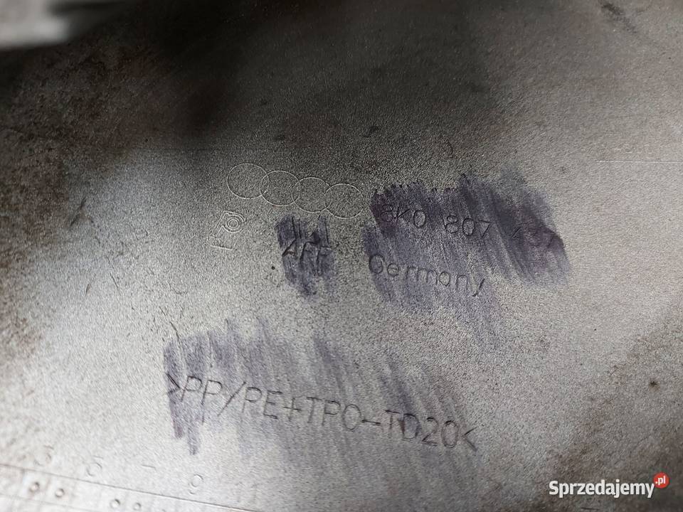 AUDI A4 B8 11r zderzak przód 8K0807437