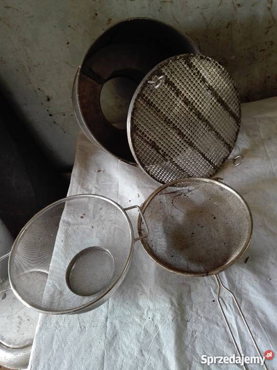 ule wyposażenie pasieki Sokolniki sprzedam