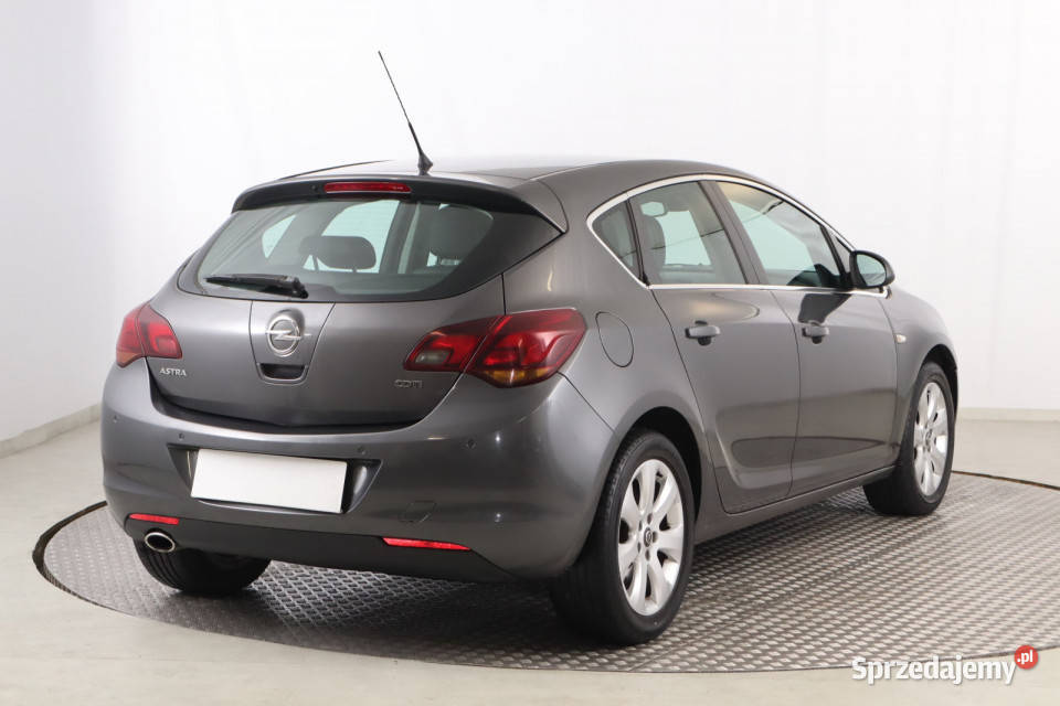 Opel Astra 20 CDTI skórzana tapicerka Opel Zabrze