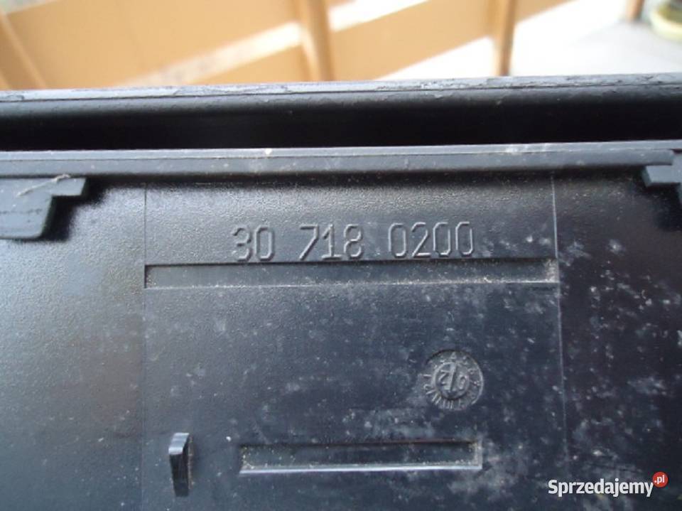 BMW 3 E46 98 SCHOWEK ŚRODKOWY 307180200 EU śląskie Jaworzno