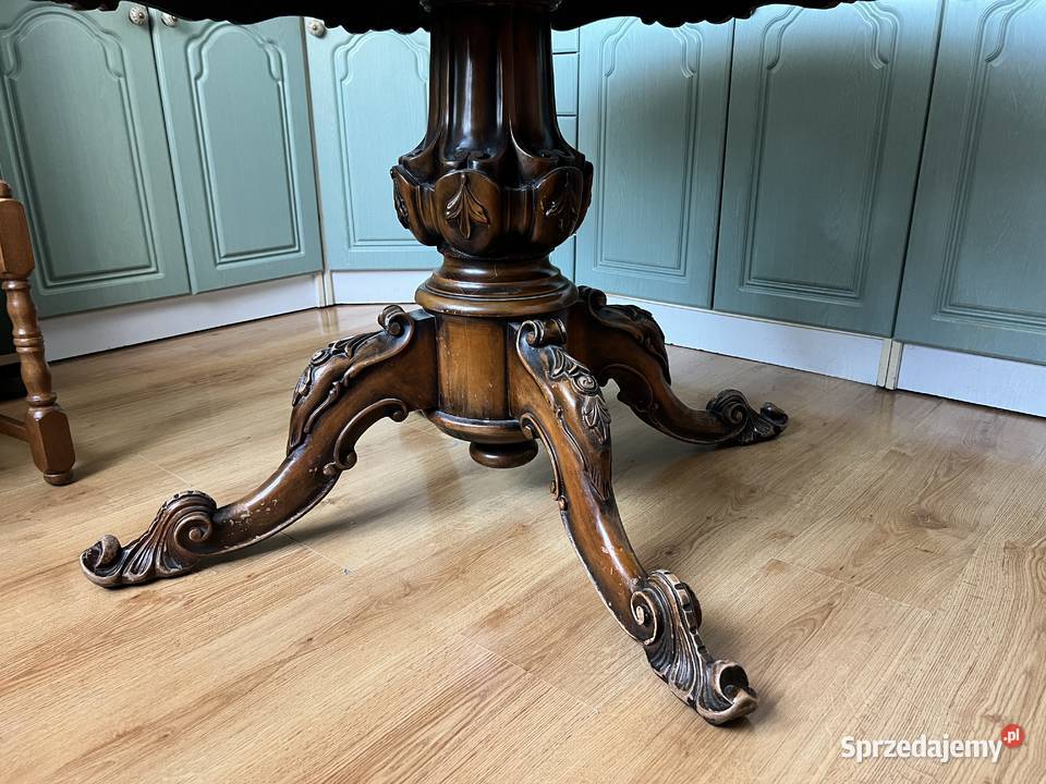 Okrągły stół w starym stylu dolnośląskie Ocice