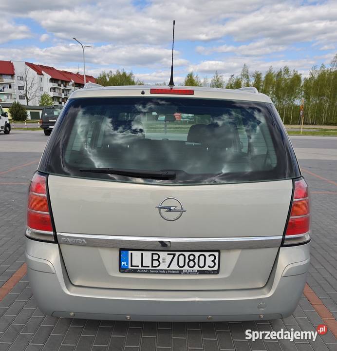 Opel Zafira B 16 7 osobowy Zafira Parczew sprzedam