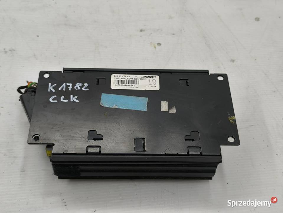 WZMACNIACZ BOSE MERCEDES CLK W208 C208