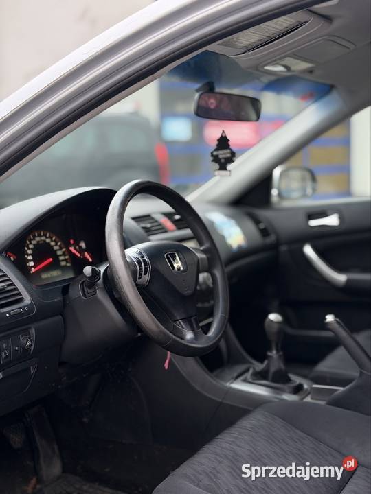 Honda Accord VII 20 LPG welurowa tapicerka