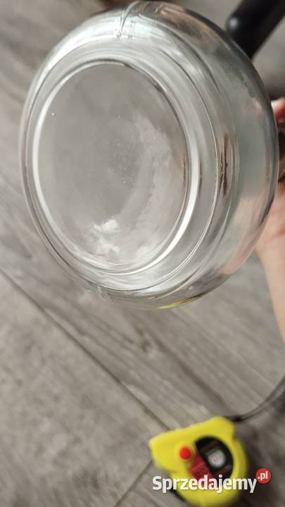 wazon szklany z ozdobnym metalowym złoceniem Wazony Poznań