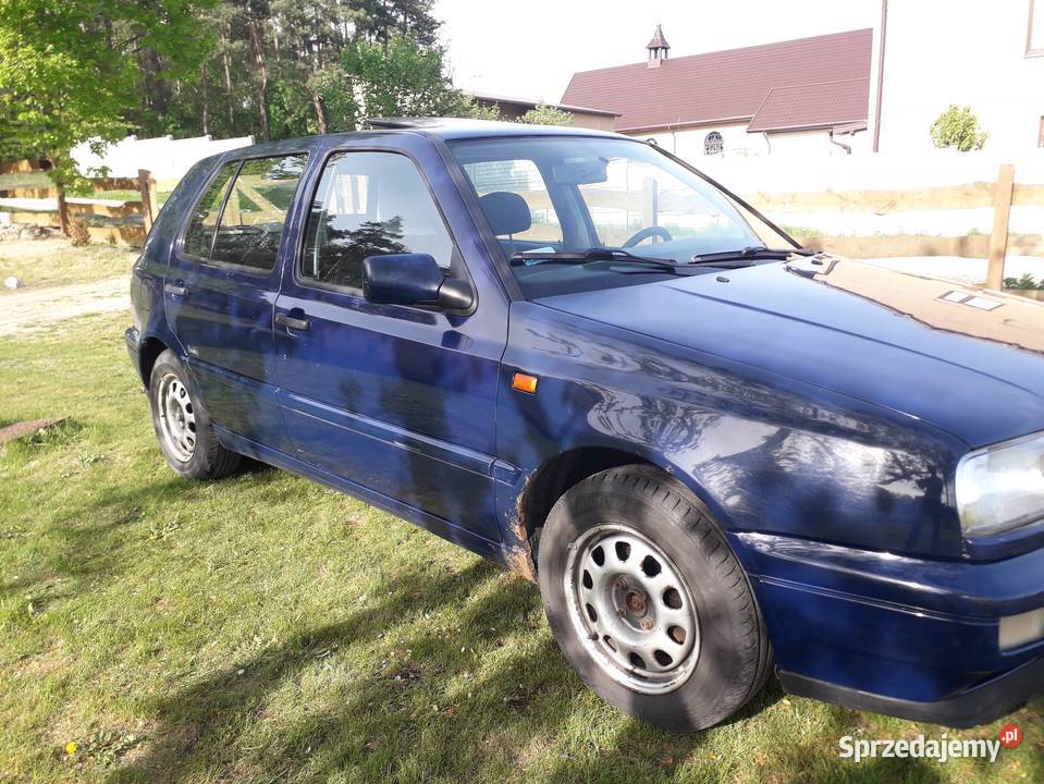 VolksWagen Golf 3 16 75 Długie opłaty benzyna Działoszyn
