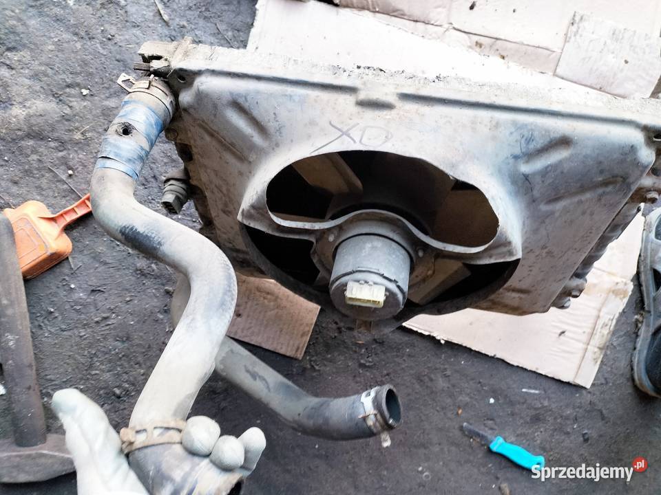 GOLF 2 JETTA 2 13 CHŁODNICA ŁAPACZ POWIETRZA osobowe lubelskie Kamień-Kolonia