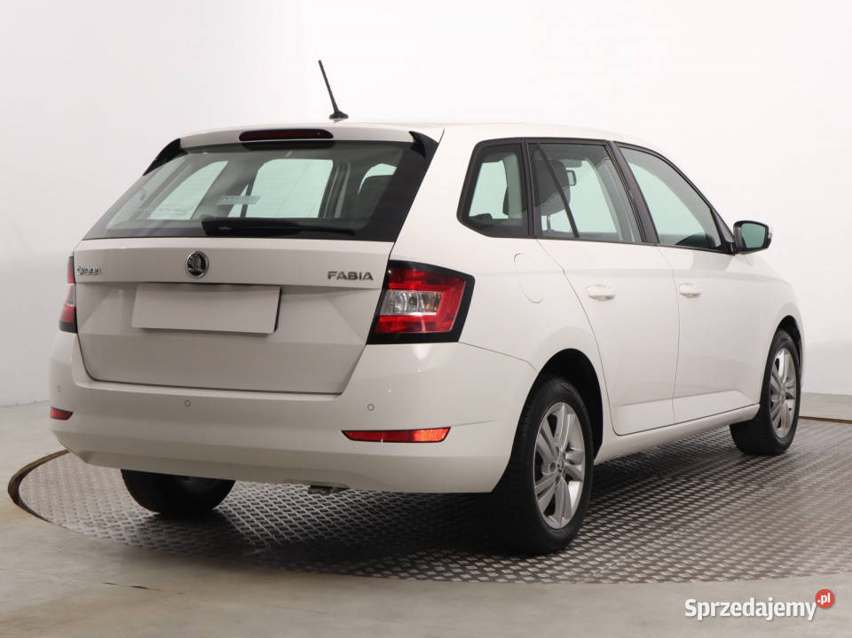 Skoda Fabia 10 TSI Hatchback Katowice