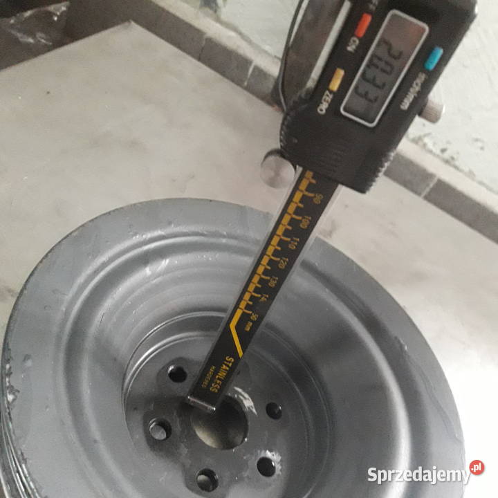 Nowe Koło pasowe pompy wody Mercedes 814 1117 elementy napędu Częstochowa