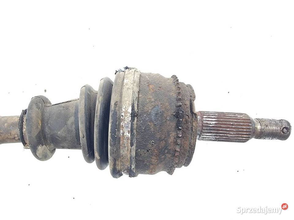 PÓŁOŚ PRAWA PRZÓD MITSUBISHI PAJERO III V80