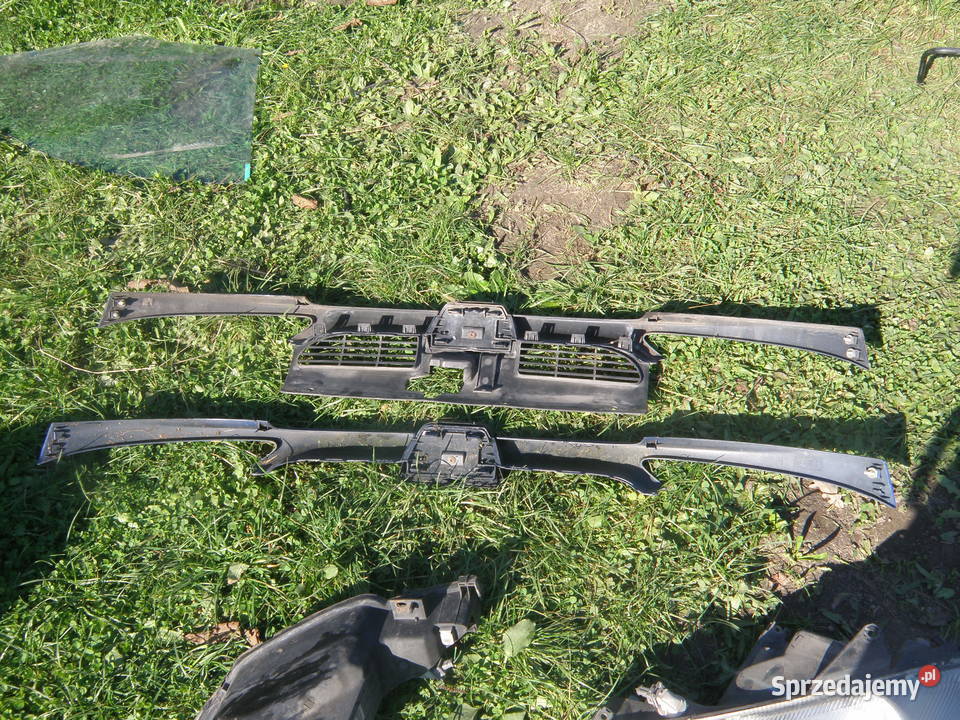 Grill Atrapa chłodnicy wlot powietrza Peugeot Rok produkcji 2003 Atrapy Kraków