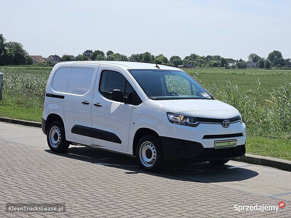 Toyota PROACE CITY 15 L1 NAP Euro6 AC kompaktowy