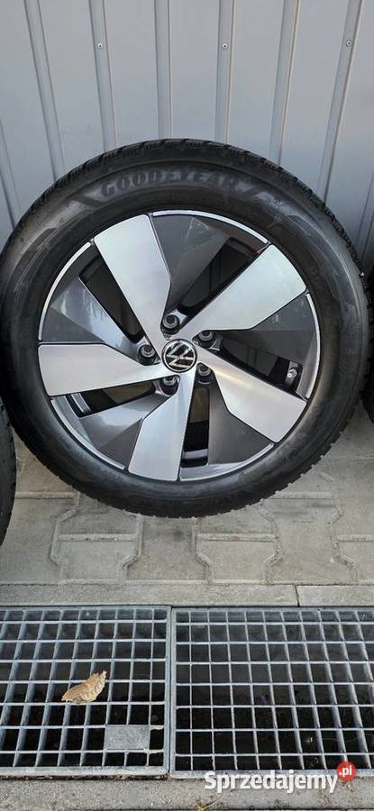 Oryginalne Koła Vw Passat Vw Golf R17Opony 2024 Jelcz-Laskowice