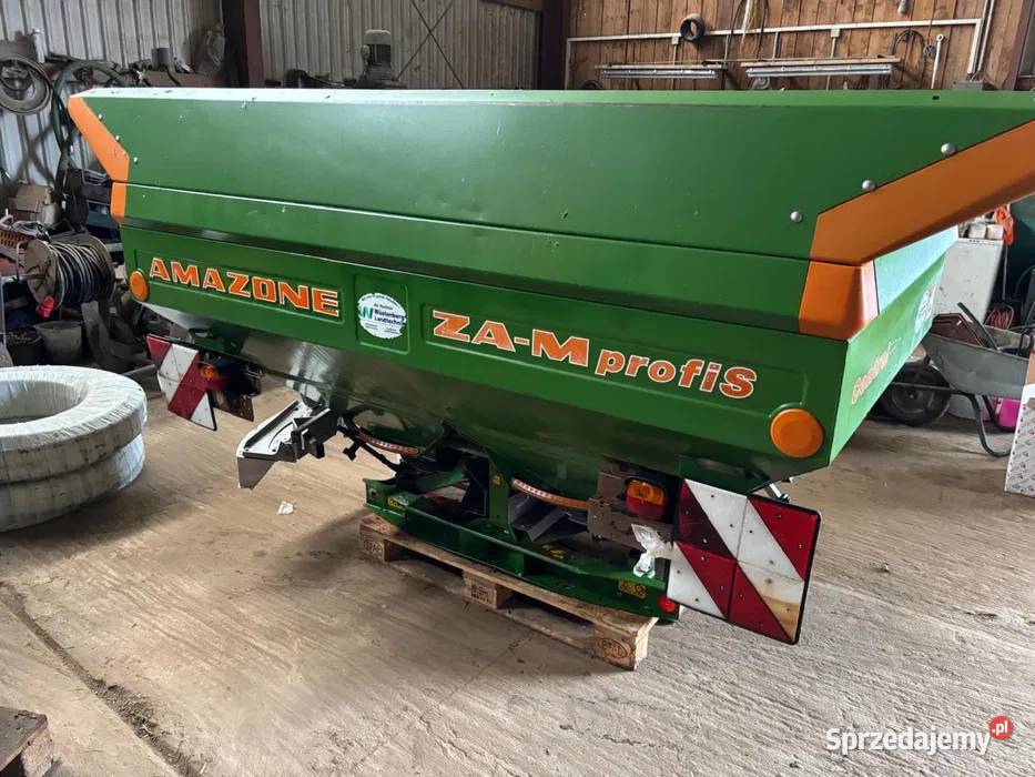 Rozsiewacz nawozu Amazone M Profis 2500 z wagą Amazone Janów