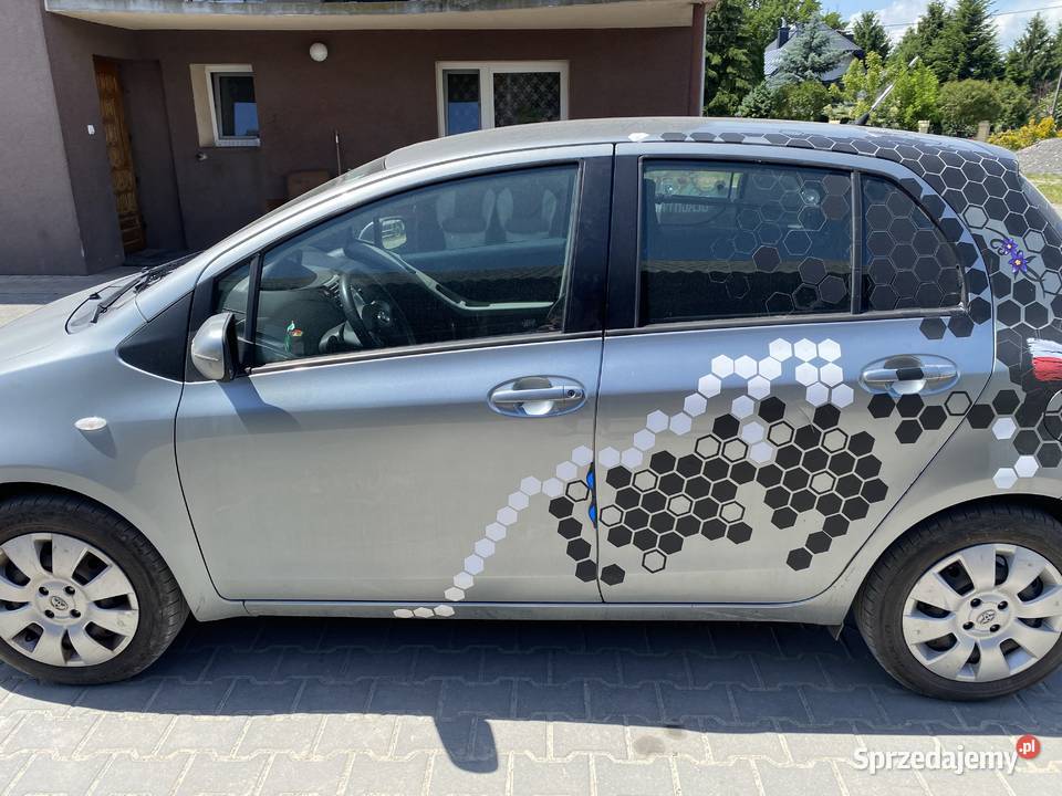Do sprzedania w stanie Toyota yaris Rok produkcji 2006 Rzeszów