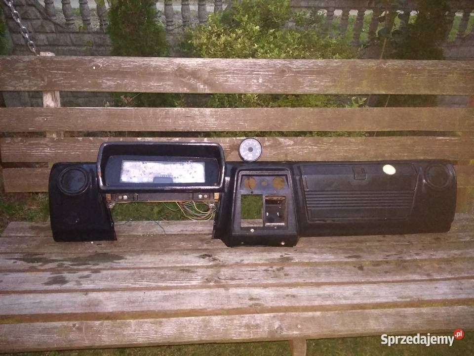 skoda 105s deski rozdzielcze, konsole Staszów sprzedam