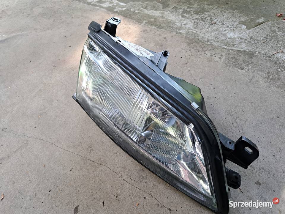 JLampa przód P Opel Vectra II Leszno