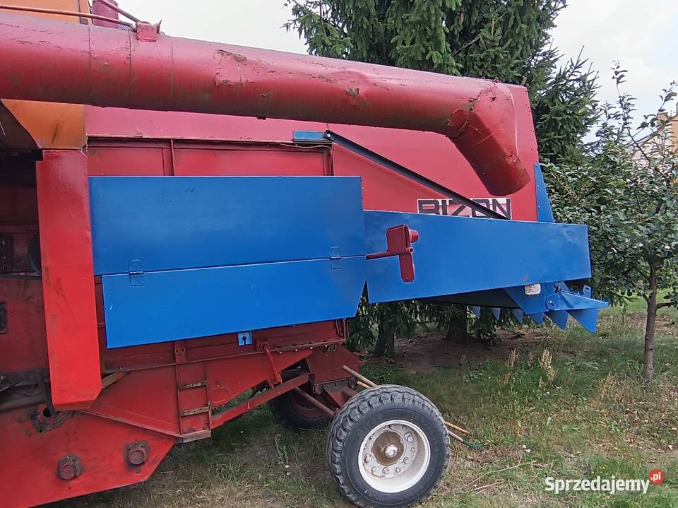 Kombajn zbożowy bizon