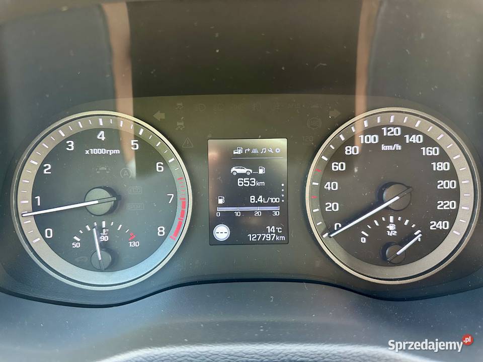 Hyundai Tucson 16 GDI BlueDrive wersja GO 2WD sprzedam